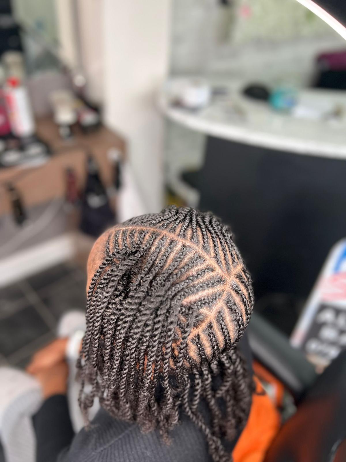 Braided hairstyle with pattern
